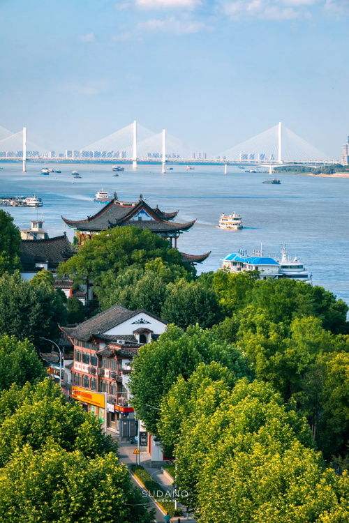 武汉.jpg