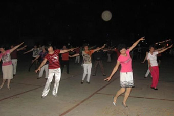 318·明月逐人来·广场舞.jpg