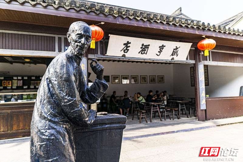 上海阿蔡关于《孔乙己长衫测试2是个什么东西》（小说）.jpg