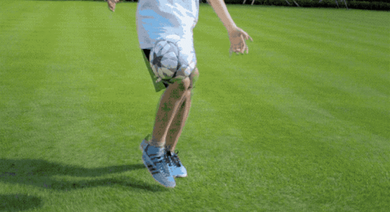 玩球.gif